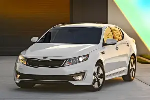 Kia Optima Hybrid - 1