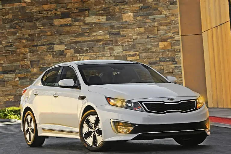 Kia Optima Hybrid - 13
