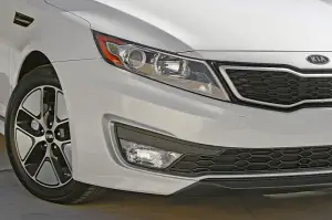 Kia Optima Hybrid - 14