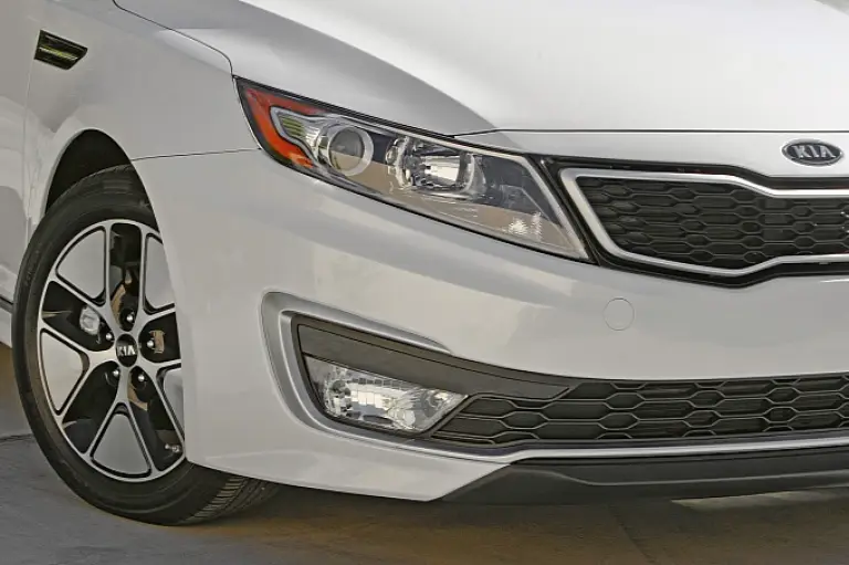 Kia Optima Hybrid - 14