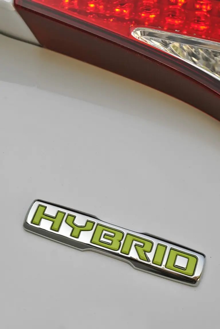 Kia Optima Hybrid - 15