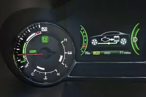 Kia Optima Hybrid - 16