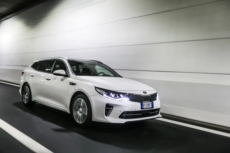 Kia Optima Sportswagon 2016 - 68