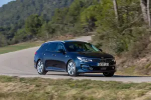 Kia Optima Sportswagon - 9