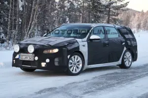Kia Optima Sportwagon - Foto spia 21-01-2016 - 2