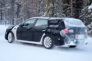 Kia Optima Sportwagon - Foto spia 21-01-2016 - 6