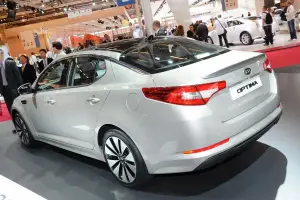 Kia Optima - 11