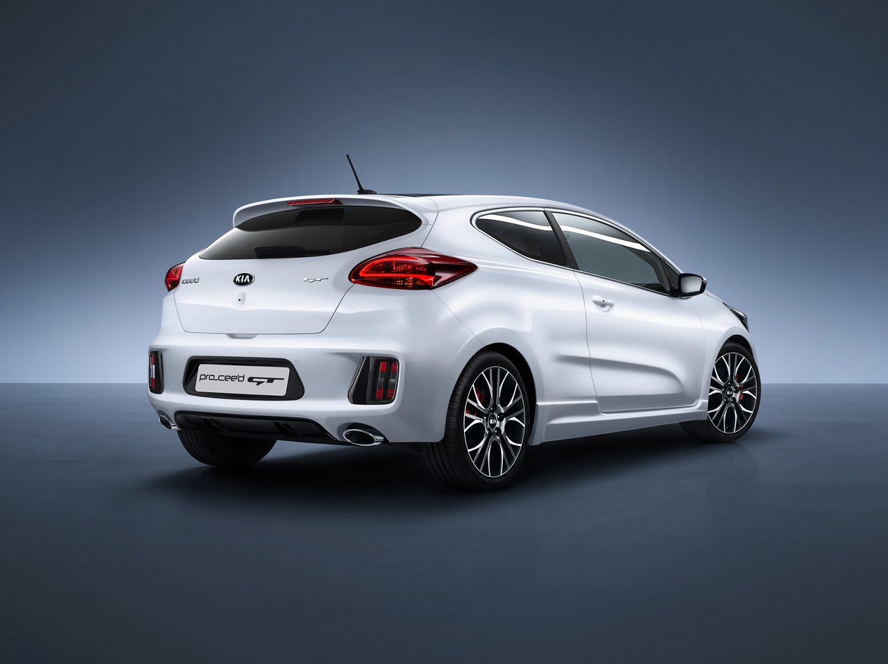 KIA pro_cee\'d GT e KIA cee\'d GT - Salone di Ginevra 2013