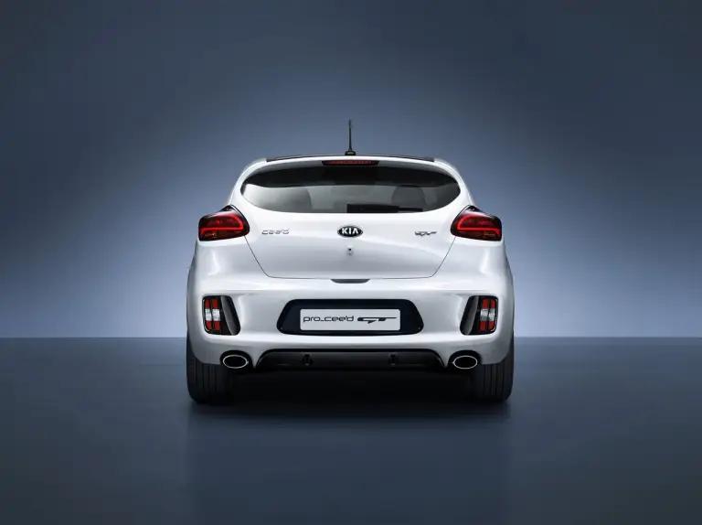 KIA pro_cee\'d GT e KIA cee\'d GT - Salone di Ginevra 2013 - 7