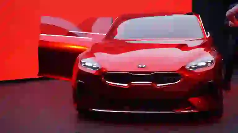 Kia Proceed Concept Foto Live - Salone di Francoforte 2017 - 5