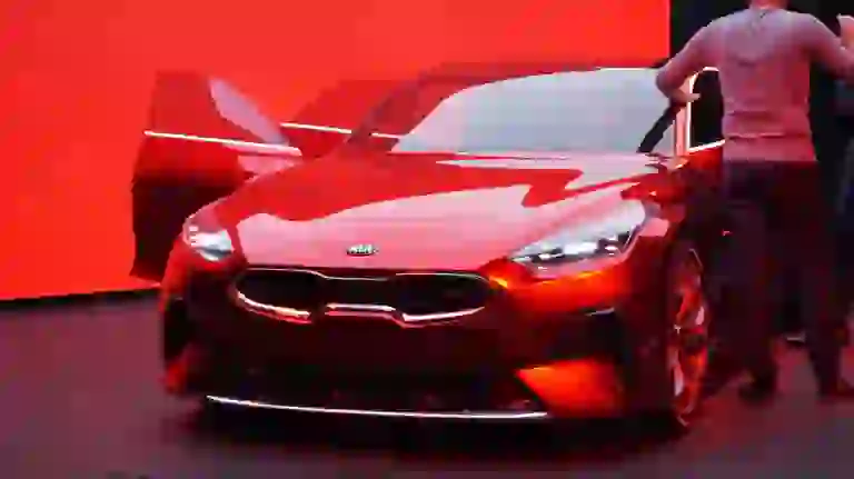 Kia Proceed Concept Foto Live - Salone di Francoforte 2017 - 6