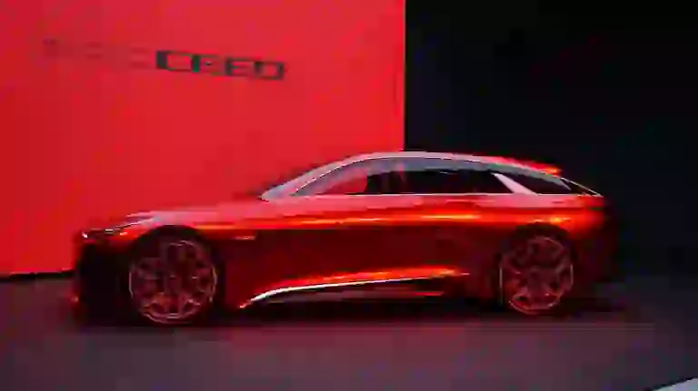 Kia Proceed Concept Foto Live - Salone di Francoforte 2017 - 9