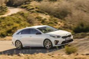 Kia Proceed GT 2019 - Test drive in Anteprima  - 24