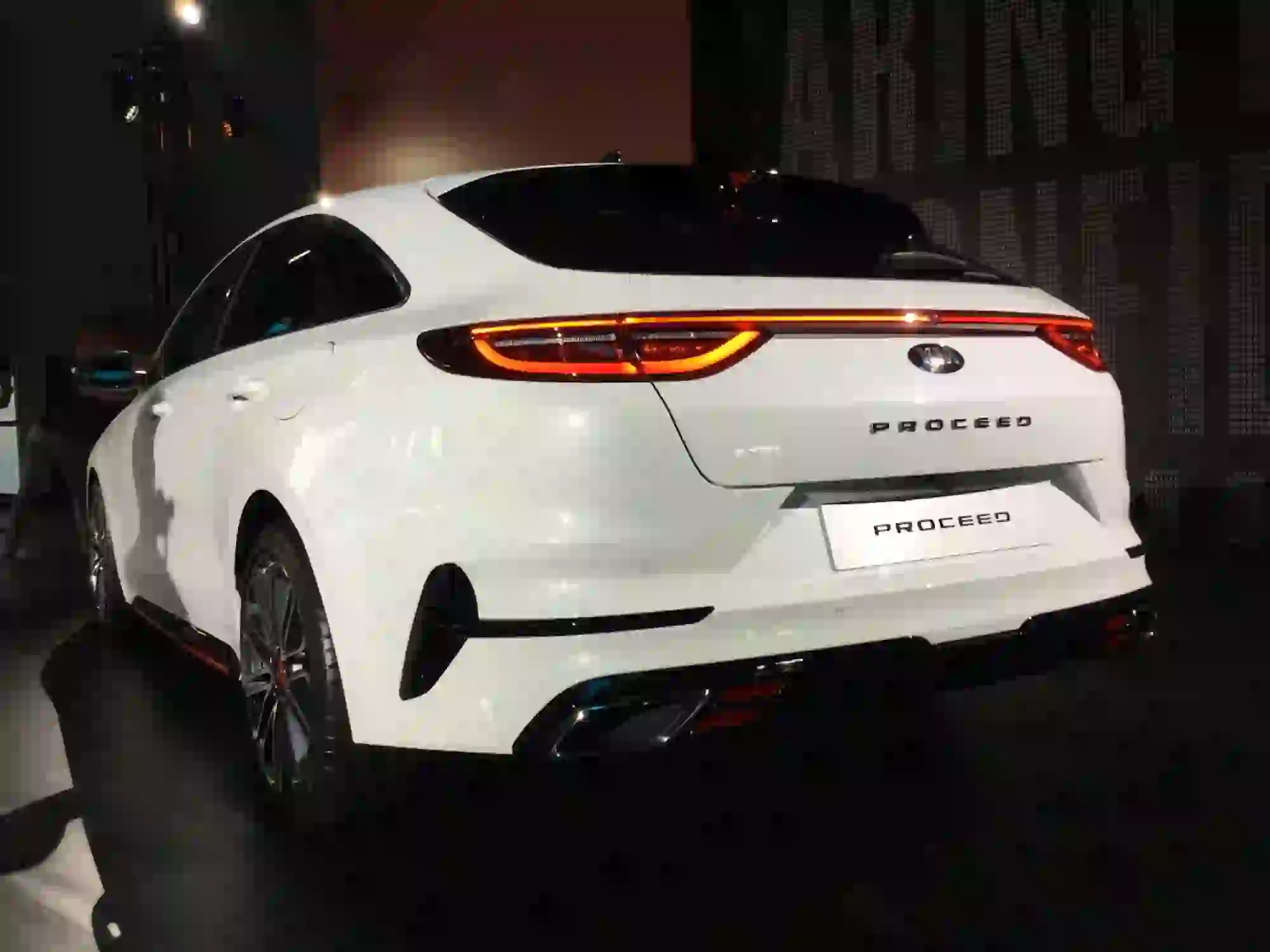 KIA Proceed MY 2019 - 10