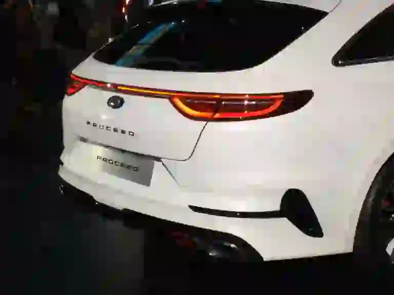 KIA Proceed MY 2019 - 7