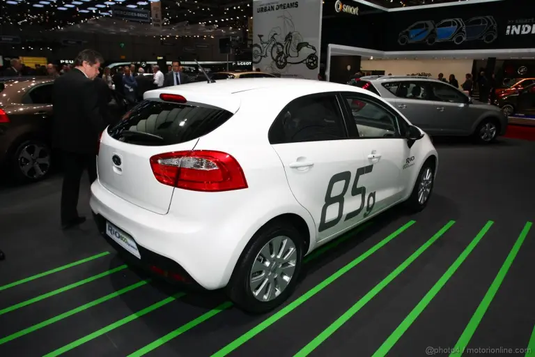 Kia Rio Ginevra 2011 - 4
