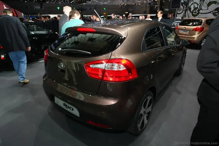 Kia Rio Ginevra 2011 - 6