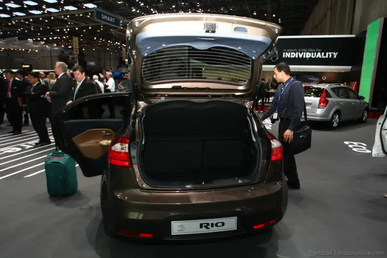 Kia Rio Ginevra 2011 - 7