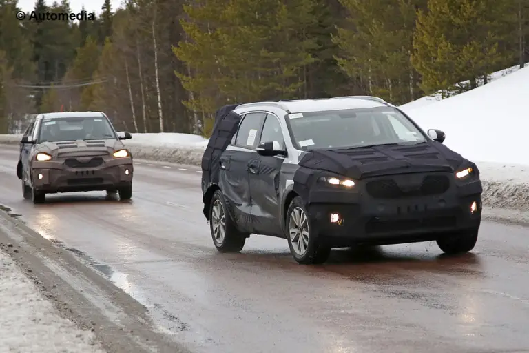 Kia Sorento 2016 - Foto spia 14-03-2014 - 2