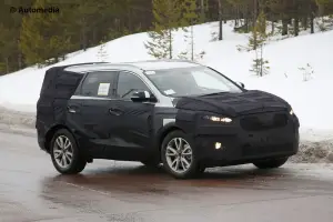 Kia Sorento 2016 - Foto spia 14-03-2014