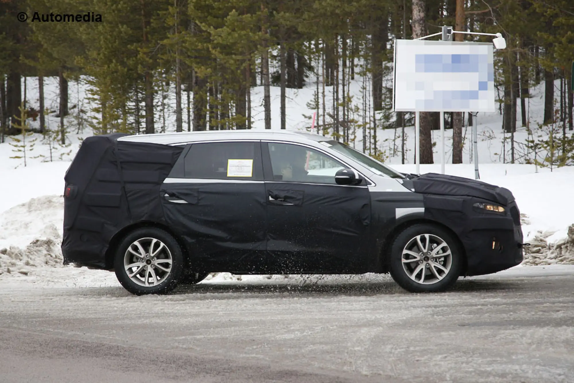 Kia Sorento 2016 - Foto spia 14-03-2014 - 4