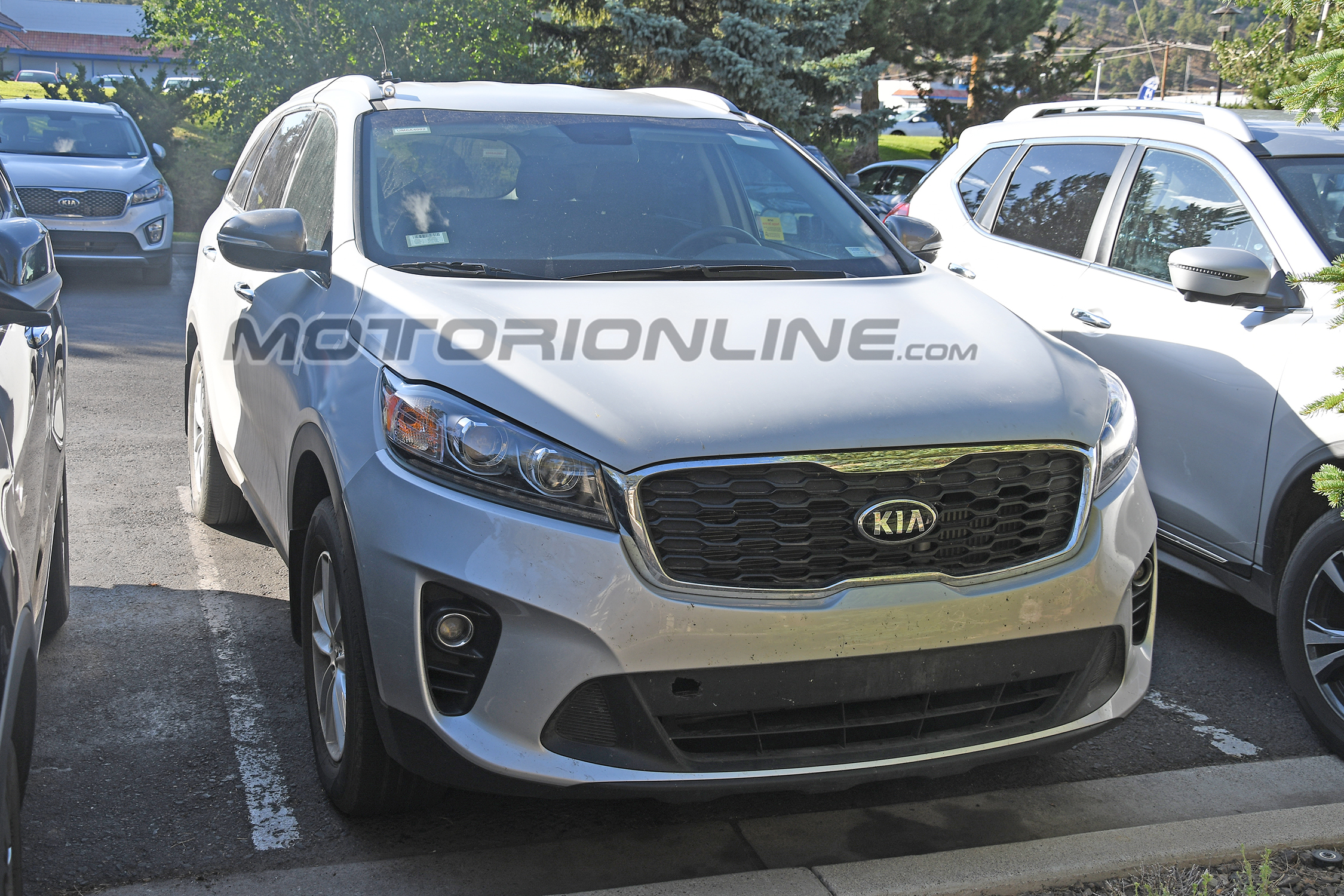 Kia Sorento Diesel foto spia 16 luglio 2018