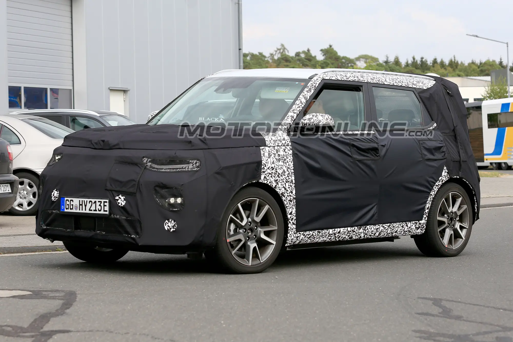 Kia Soul electric foto spia 24 agosto 2018 - 3