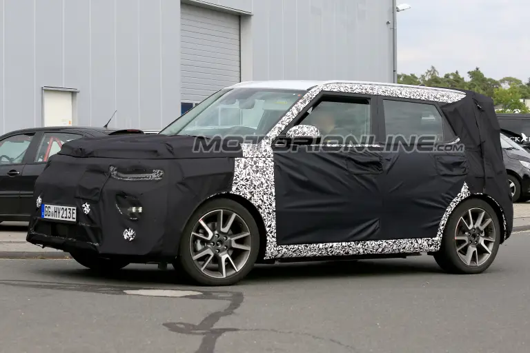Kia Soul electric foto spia 24 agosto 2018 - 4