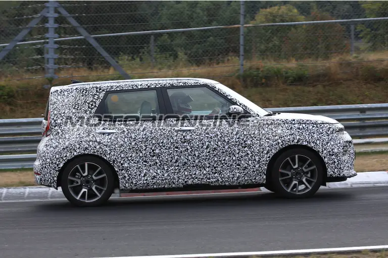 Kia Soul Electric foto spia 7 settembre 2018 - 4
