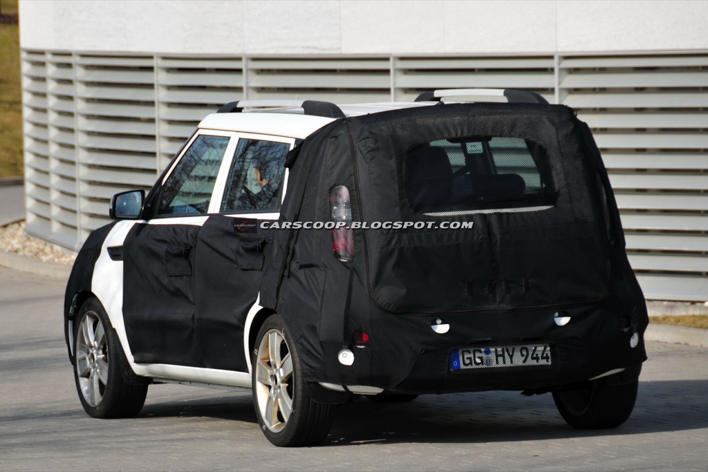 Kia Soul facelift 2012 - Foto spia 10-03-2011