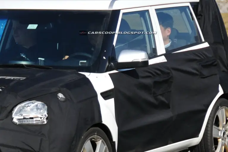 Kia Soul facelift 2012 - Foto spia 10-03-2011 - 3