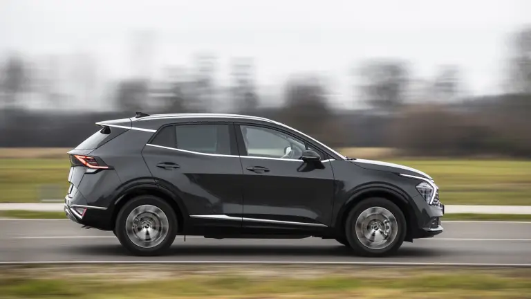 Kia Sportage 2022 - Foto ufficiali - 18