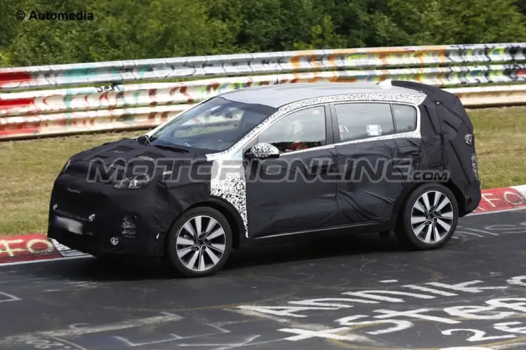 Kia Sportage MY 2016 - Foto spia 18-06-2015  - 3