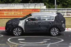 Kia Sportage MY 2016 - Foto spia 18-06-2015  - 4