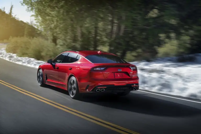 Kia Stinger GT - nuova galleria - 24