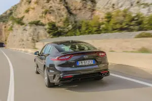 Kia Stinger - Test drive versione GT Line Diesel