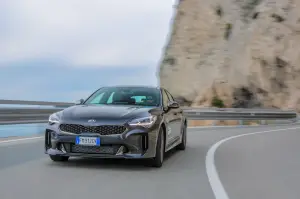 Kia Stinger - Test drive versione GT Line Diesel