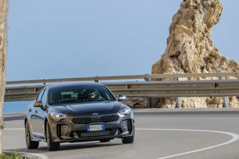 Kia Stinger - Test drive versione GT Line Diesel - 10