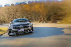 Kia Stinger - Test drive versione GT Line Diesel