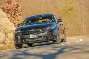 Kia Stinger - Test drive versione GT Line Diesel