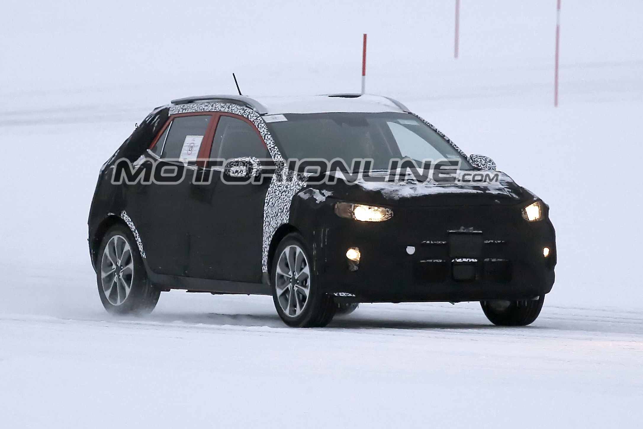 Kia Stonic foto spia 15 Marzo 2017
