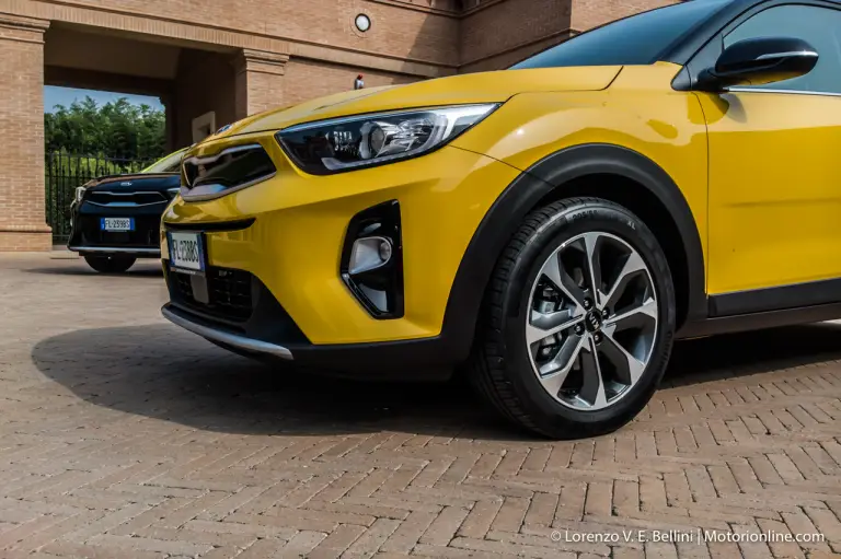 Kia Stonic - Test Drive in Anteprima - 11