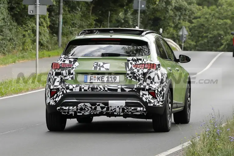 Kia XCeed restyling - Foto Spia 15-07-2022 - 12