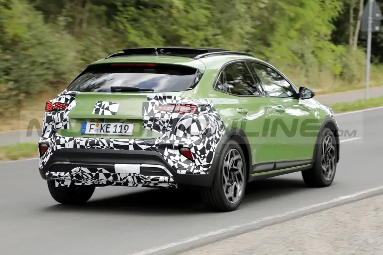Kia XCeed restyling - Foto Spia 15-07-2022 - 3