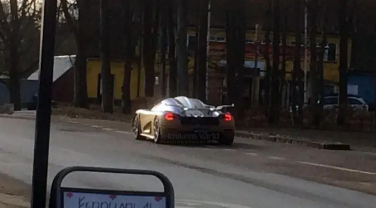 Koenigsegg - foto di un misterioso modello - 1