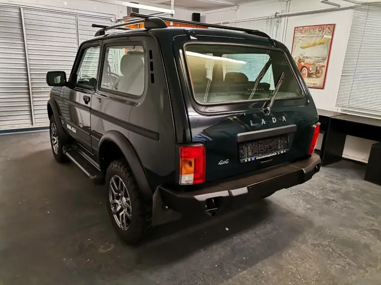 Lada Niva Legend 50 Anniversary - Foto ufficiali - 1