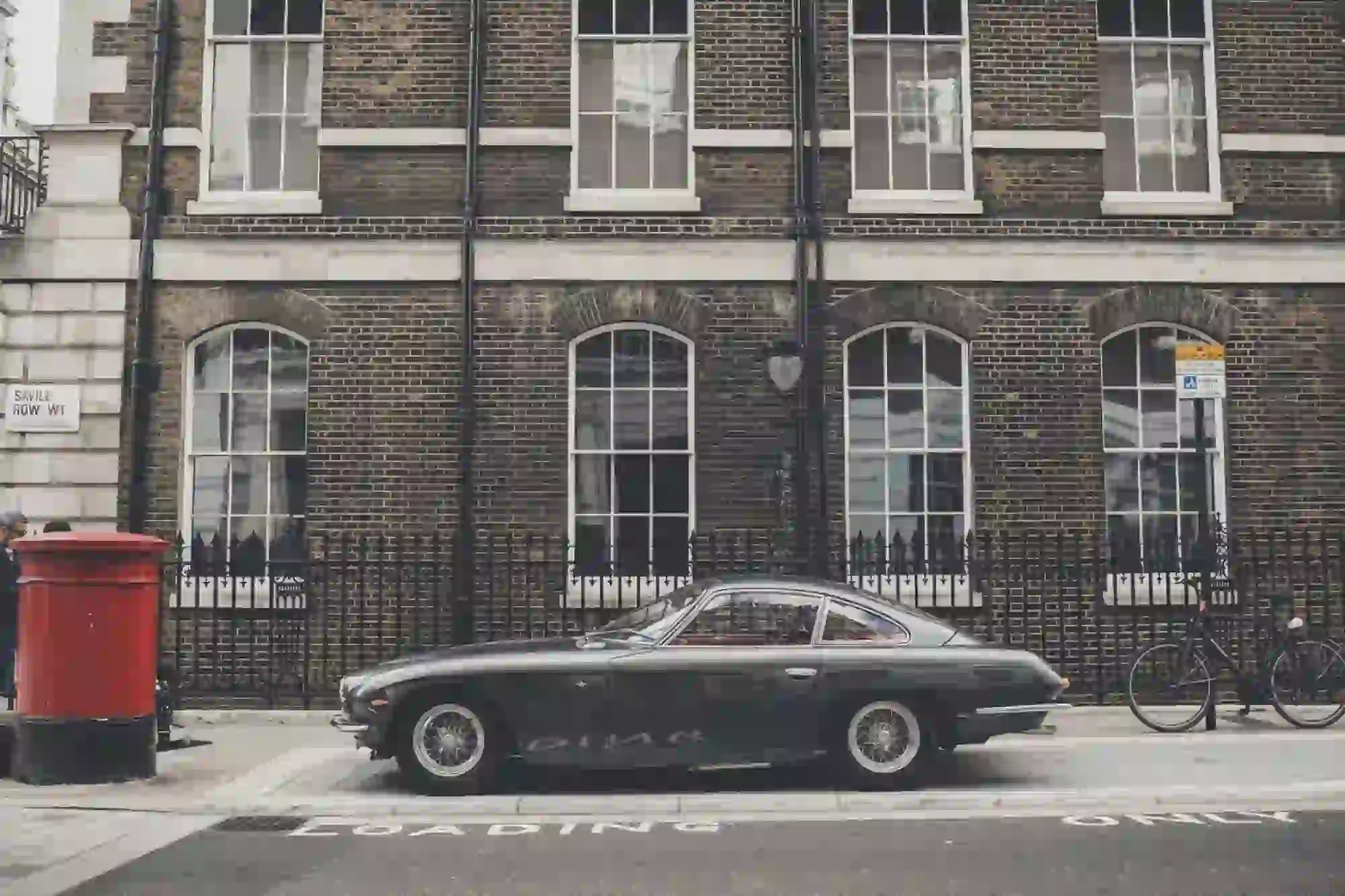 Lamborghini 400 GT 2 2  Beatles tour - Foto - 11
