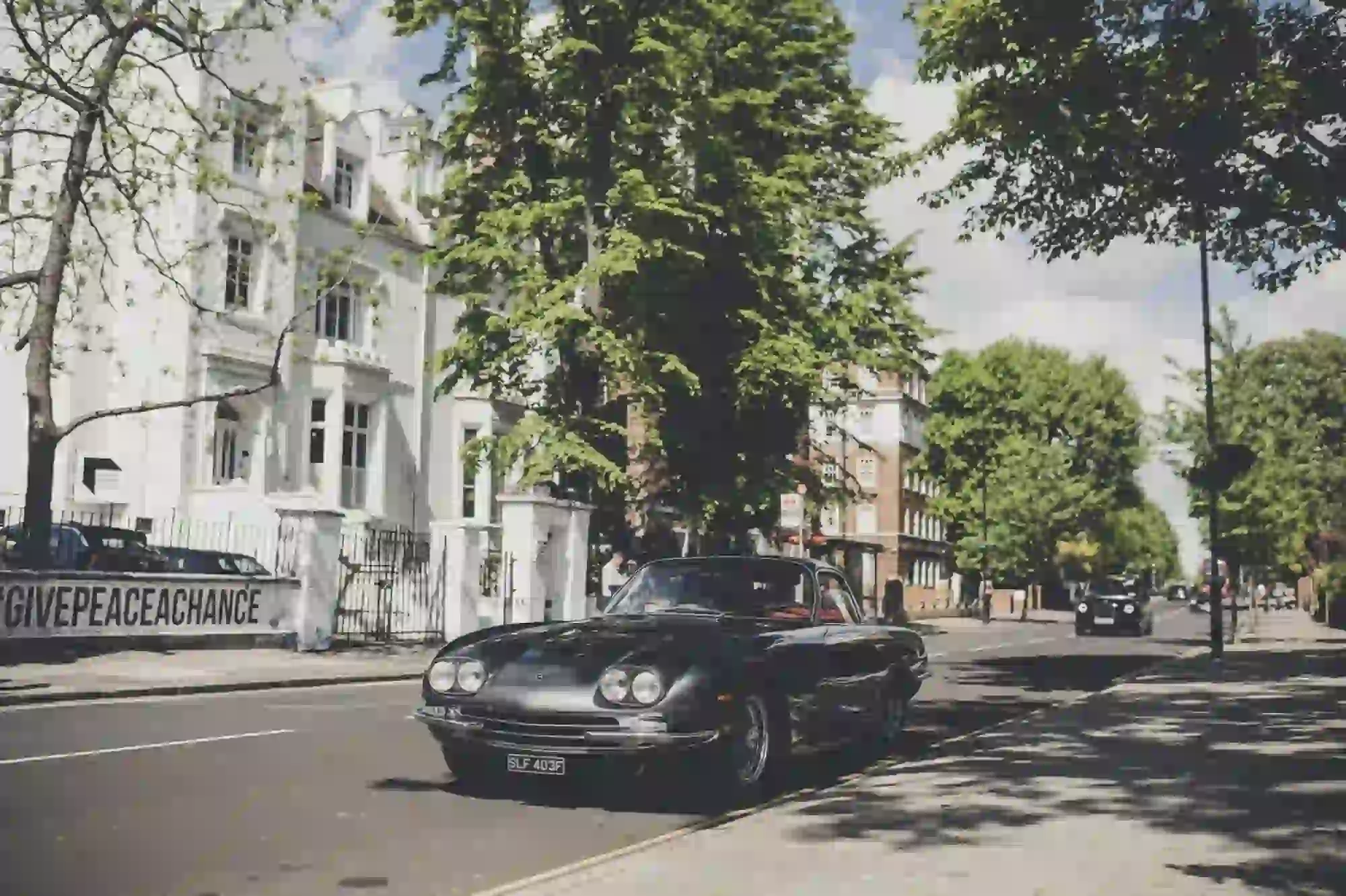 Lamborghini 400 GT 2 2  Beatles tour - Foto - 3
