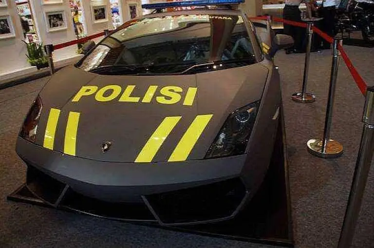Lamborghini Aventador e Gallardo - Polizia Indonesia - 7