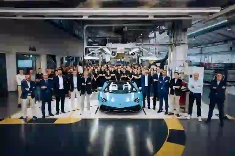 Lamborghini Aventador - Fine produzione - 2
